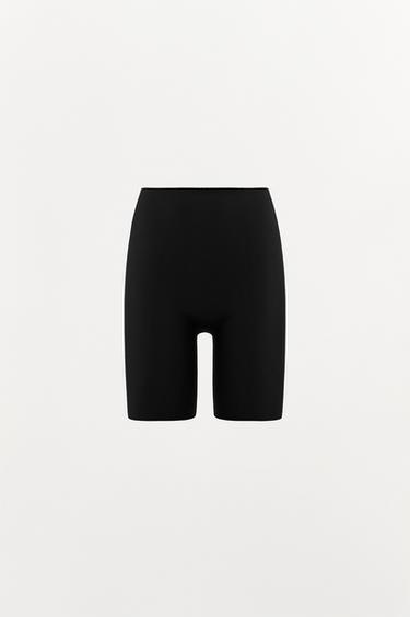 SHORTS CICLISTA BODY SHAPE - Negro de Zara - Imagen 0