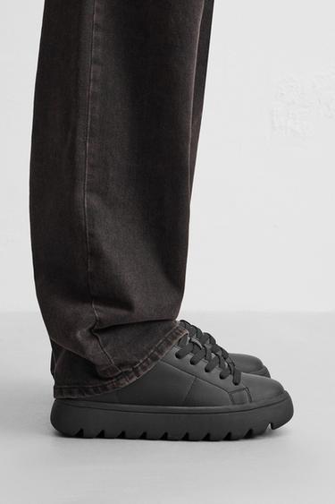 ZAPATILLA SUELA VOLUMEN - Negro de Zara - Imagen 0