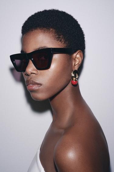 BALL EARRINGS - Golden by Zara