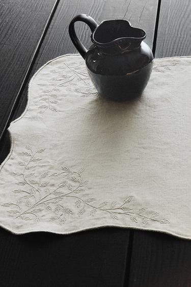 SET DE TABLE LIN BRODERIE VÉGÉTALE - Bleuté de Zara