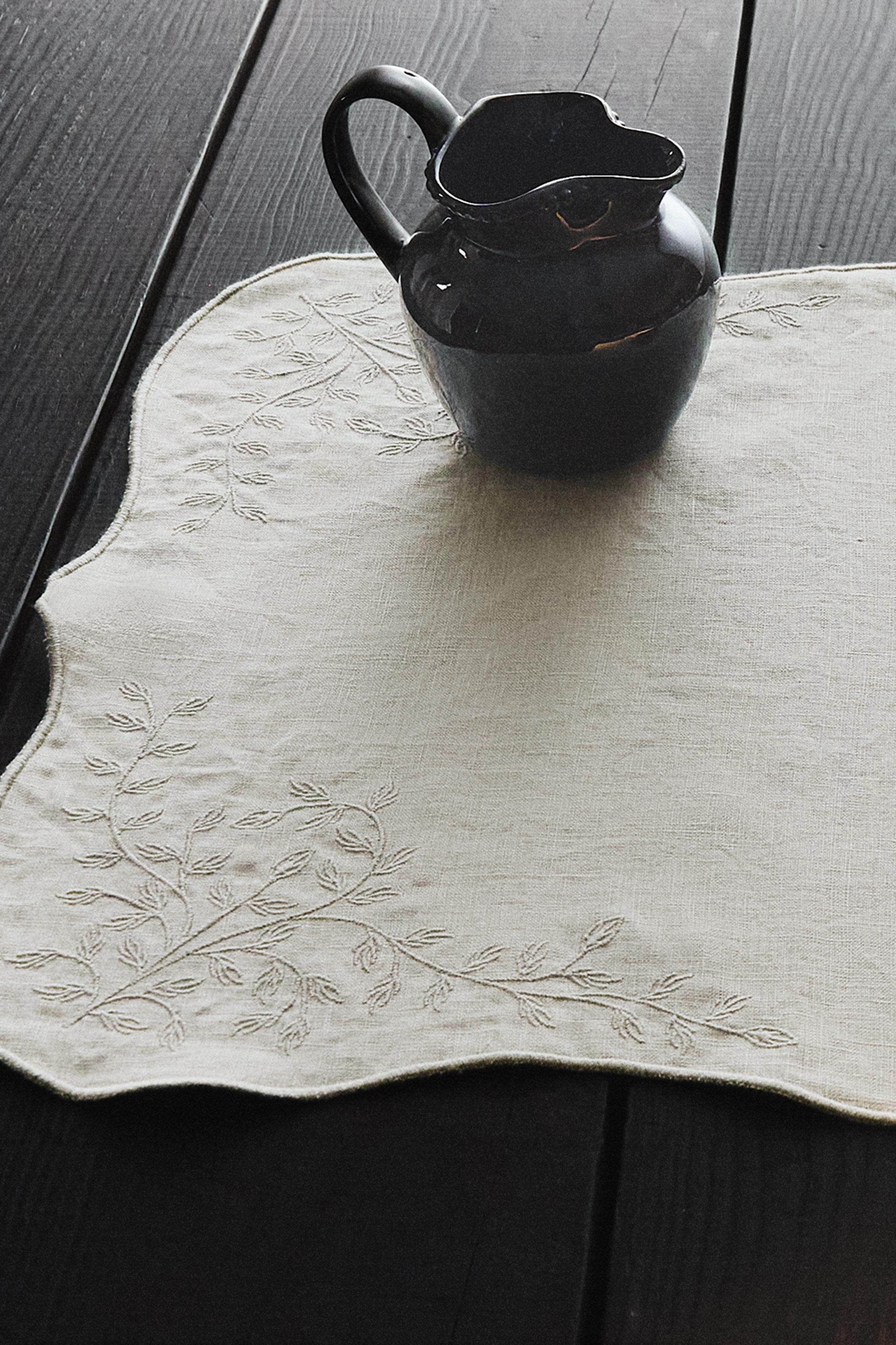 SET DE TABLE LIN BRODERIE VÉGÉTALE