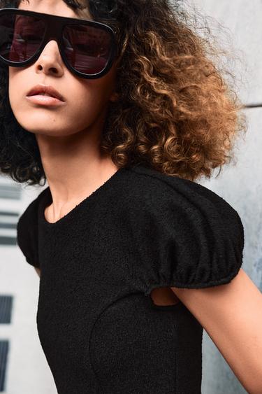 ROBE BOUCLÉ À MANCHES BOUFFANTES - Noir de Zara - Image 4