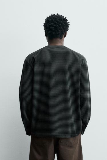 T-SHIRT RAYURES LAVÉES - Gris de Zara - Image 2