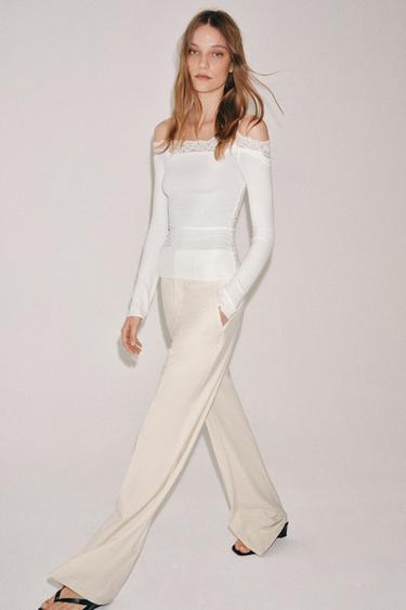 تيشيرت ممزوج بأكتاف مكشوفة - أبيض by Zara