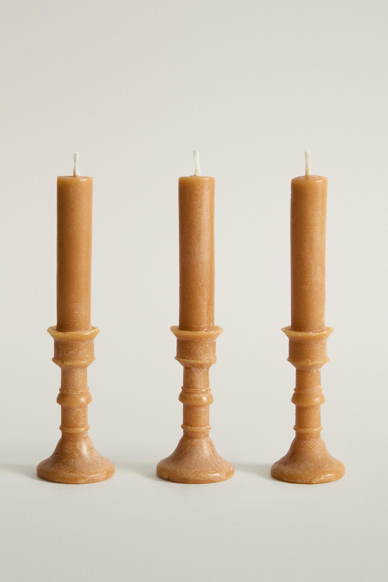WHITE LOTUS CANDLESTICK DECORATIVE CANDLES (PACK OF 3) — Intense red