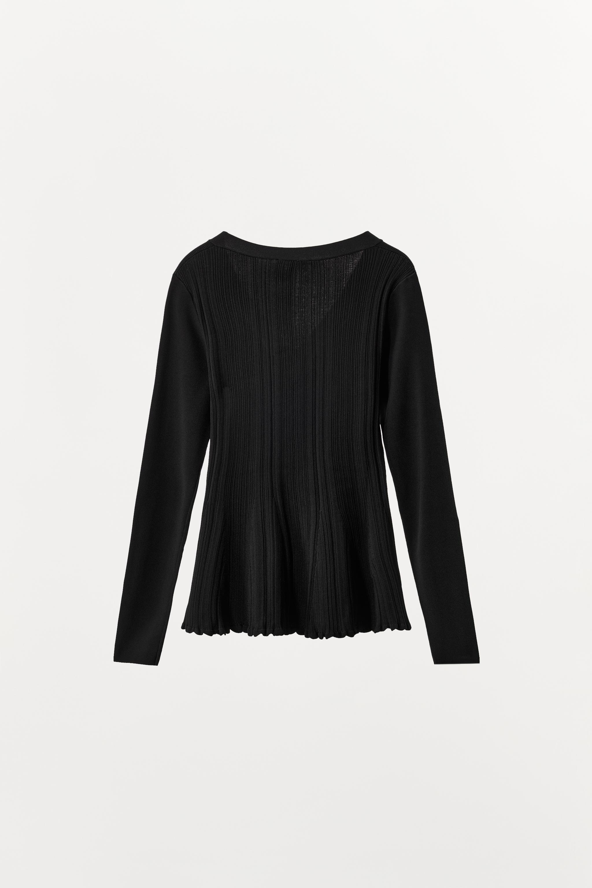 GILET EN MAILLE AVEC VISCOSE