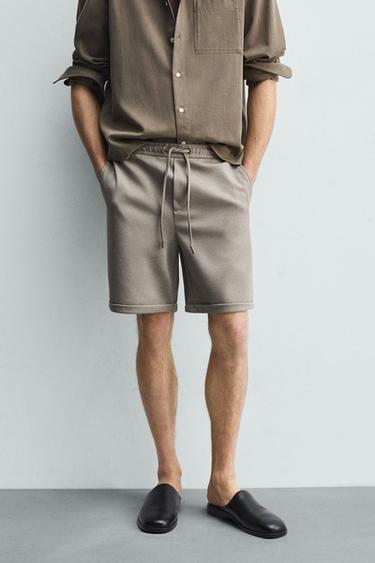 REGULAR FIT COMFORT BERMUDA SHORTS - Light khaki by Zara
