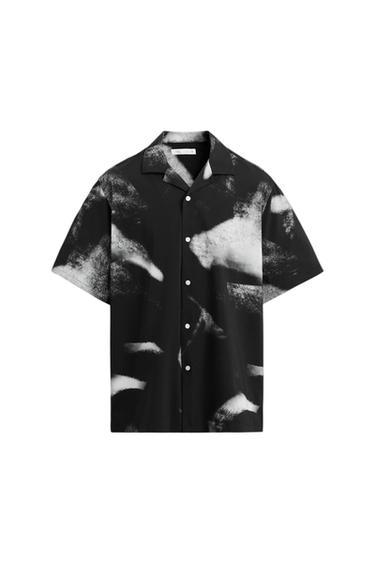 CAMISA ELÁSTICA ESTAMPADO ABSTRACTO