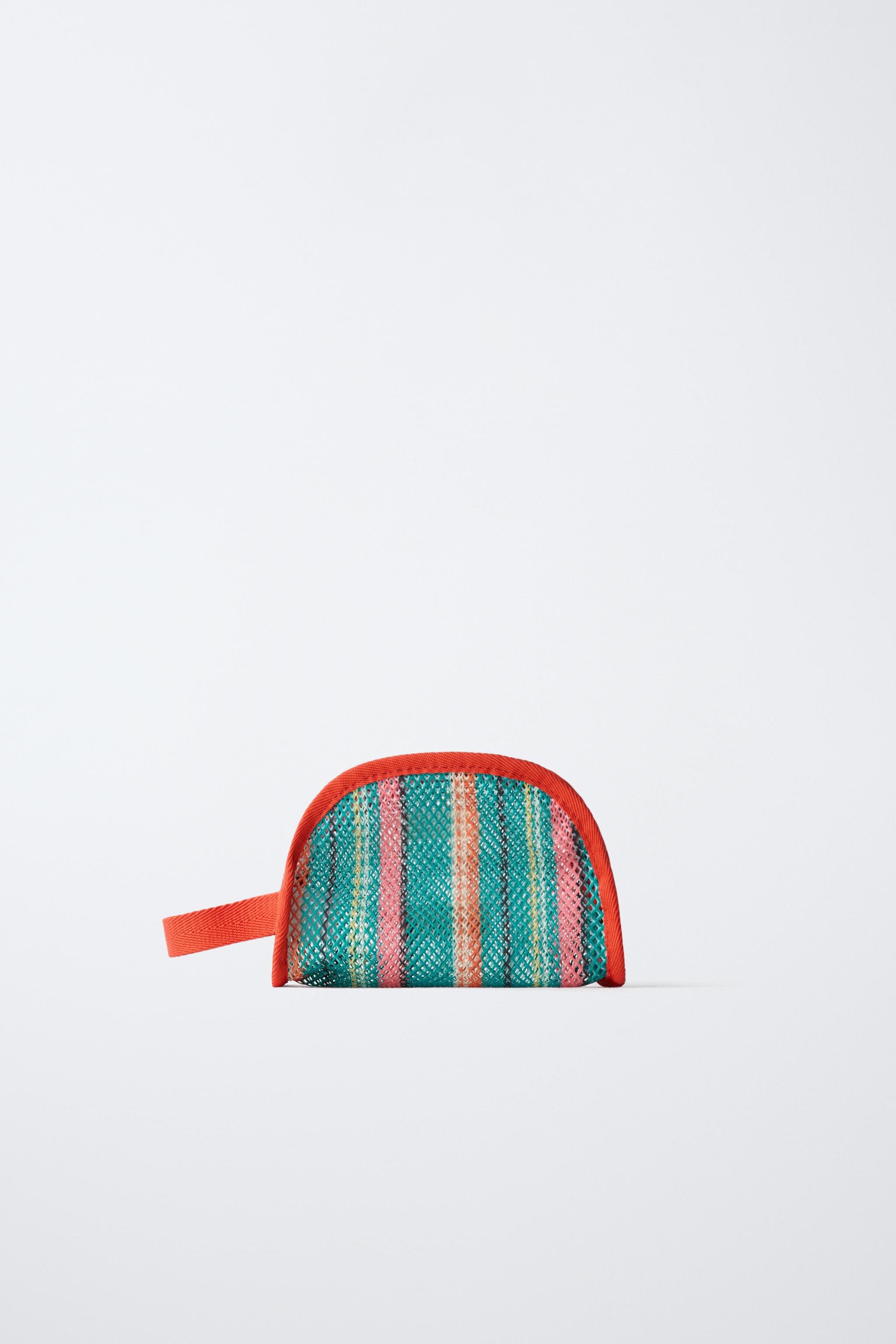MESH TOILETRY BAG