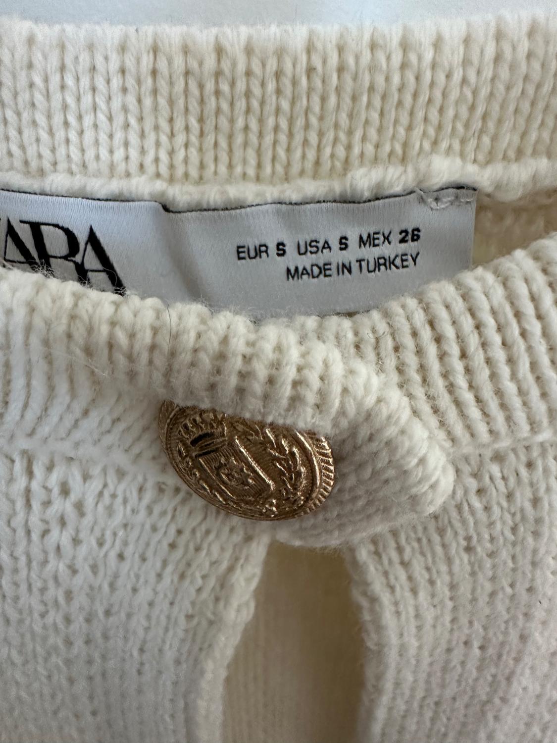 KNIT CARDIGAN WITH GOLDEN BUTTONS - Image 3