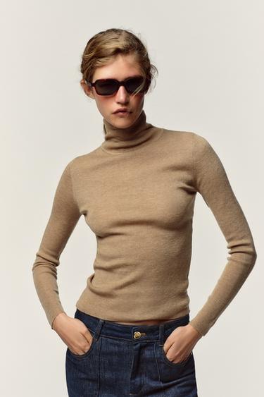 PULL EN LAINE À COL MONTANT - Camel clair de Zara - Image 1