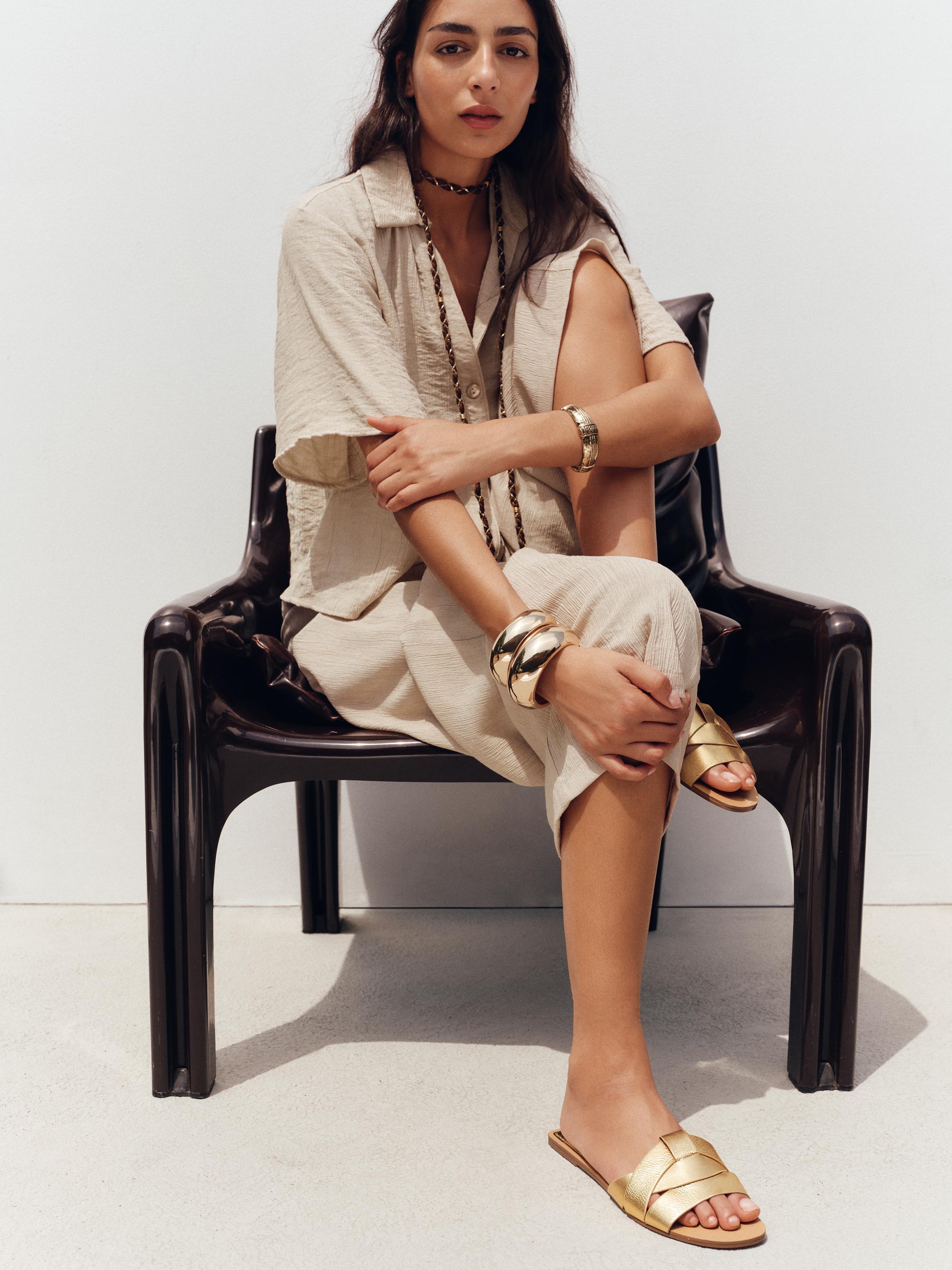 Women´s Golden Sandals | ZARA United States