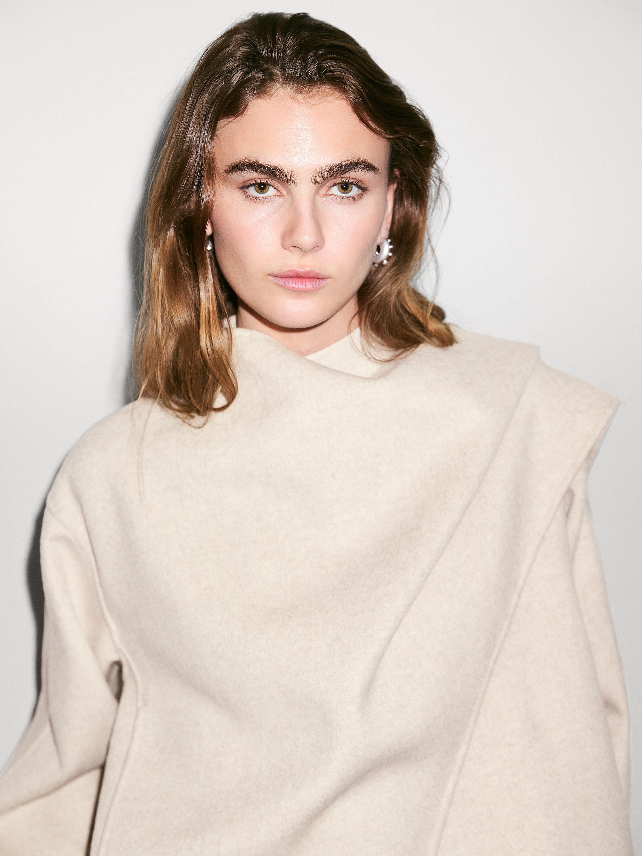 Manteau court écharpe