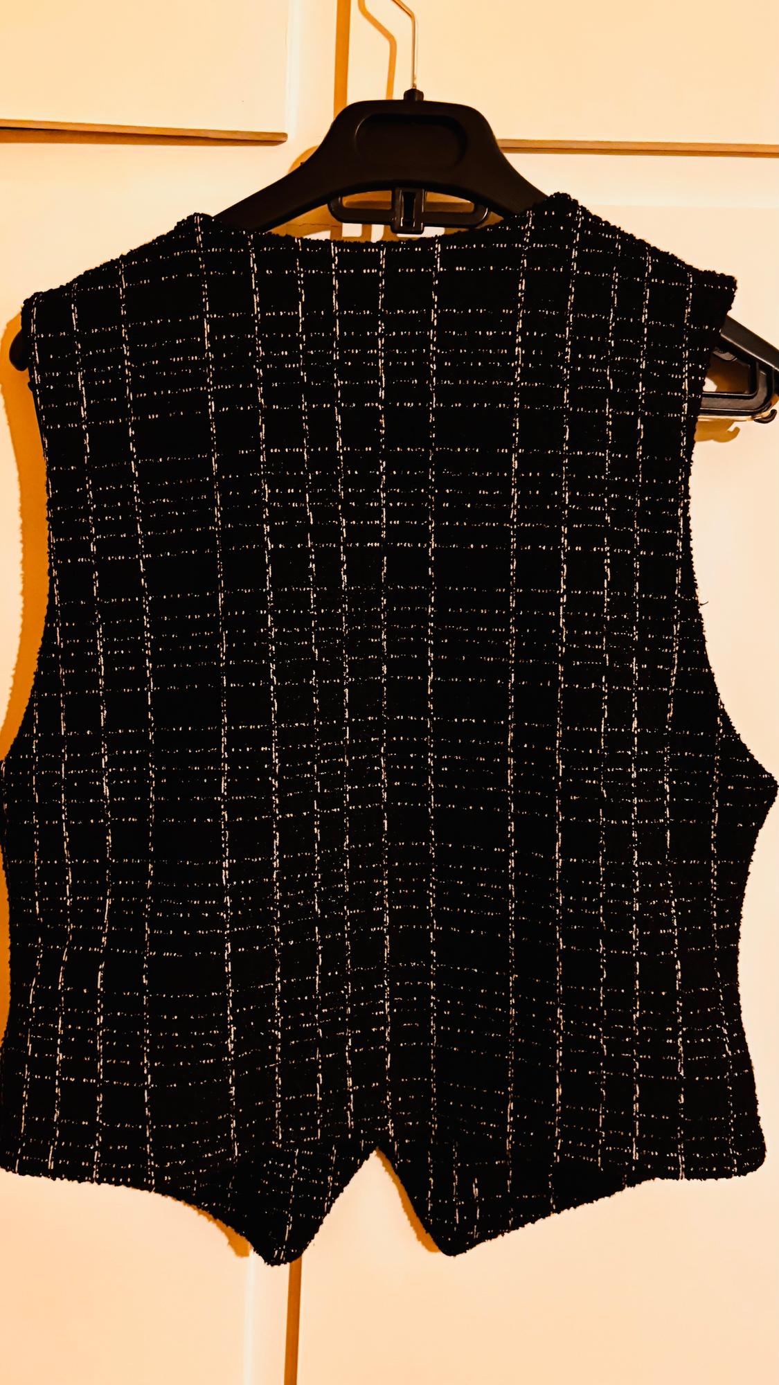 TEXTURED JACQUARD BUTTONED WAISTCOAT - Image 2