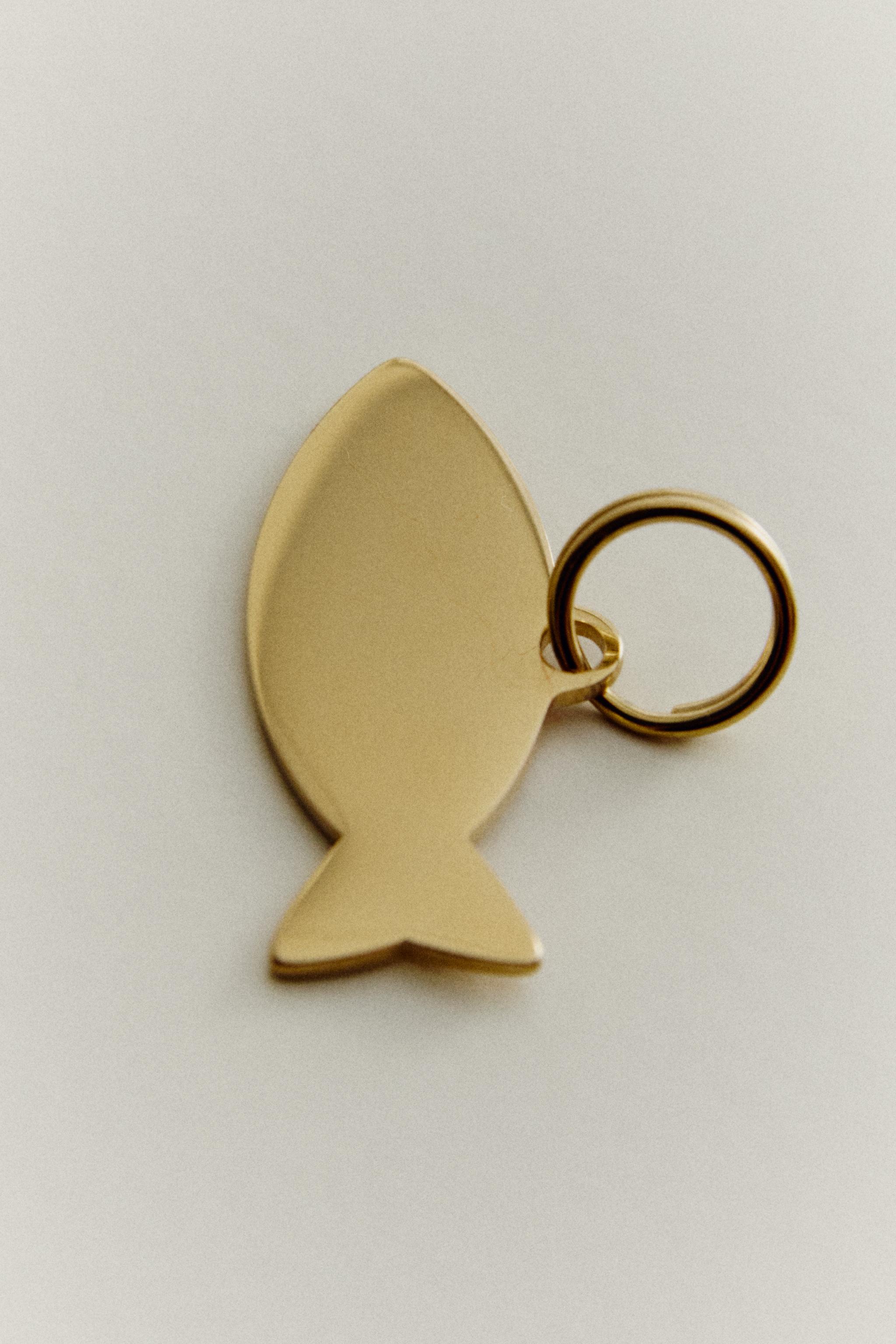 STAINLESS STEEL FISH PET CHARM