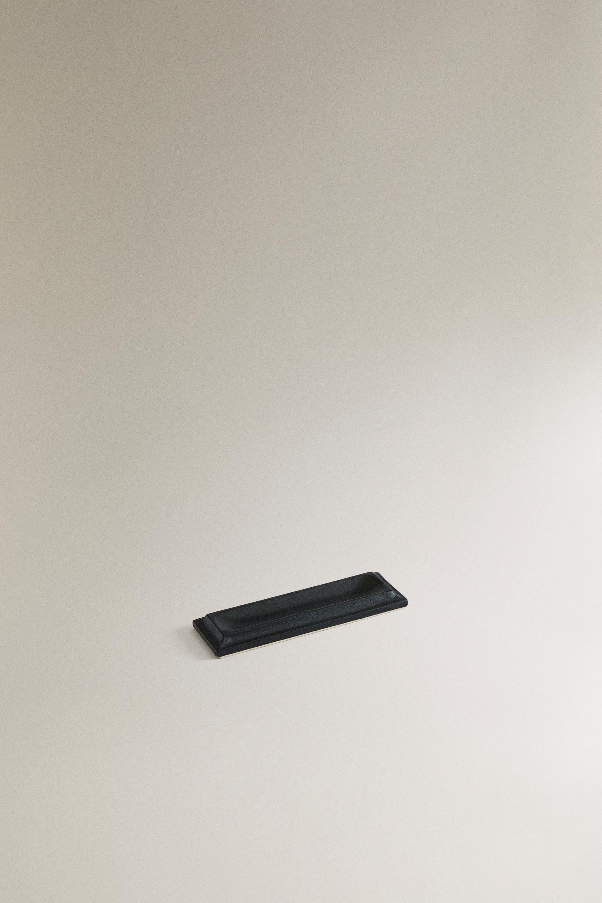 LEATHER DESK PEN TRAY — Black
