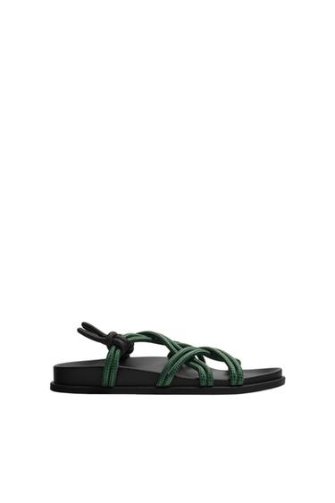 CONTRAST STRAP SANDALS