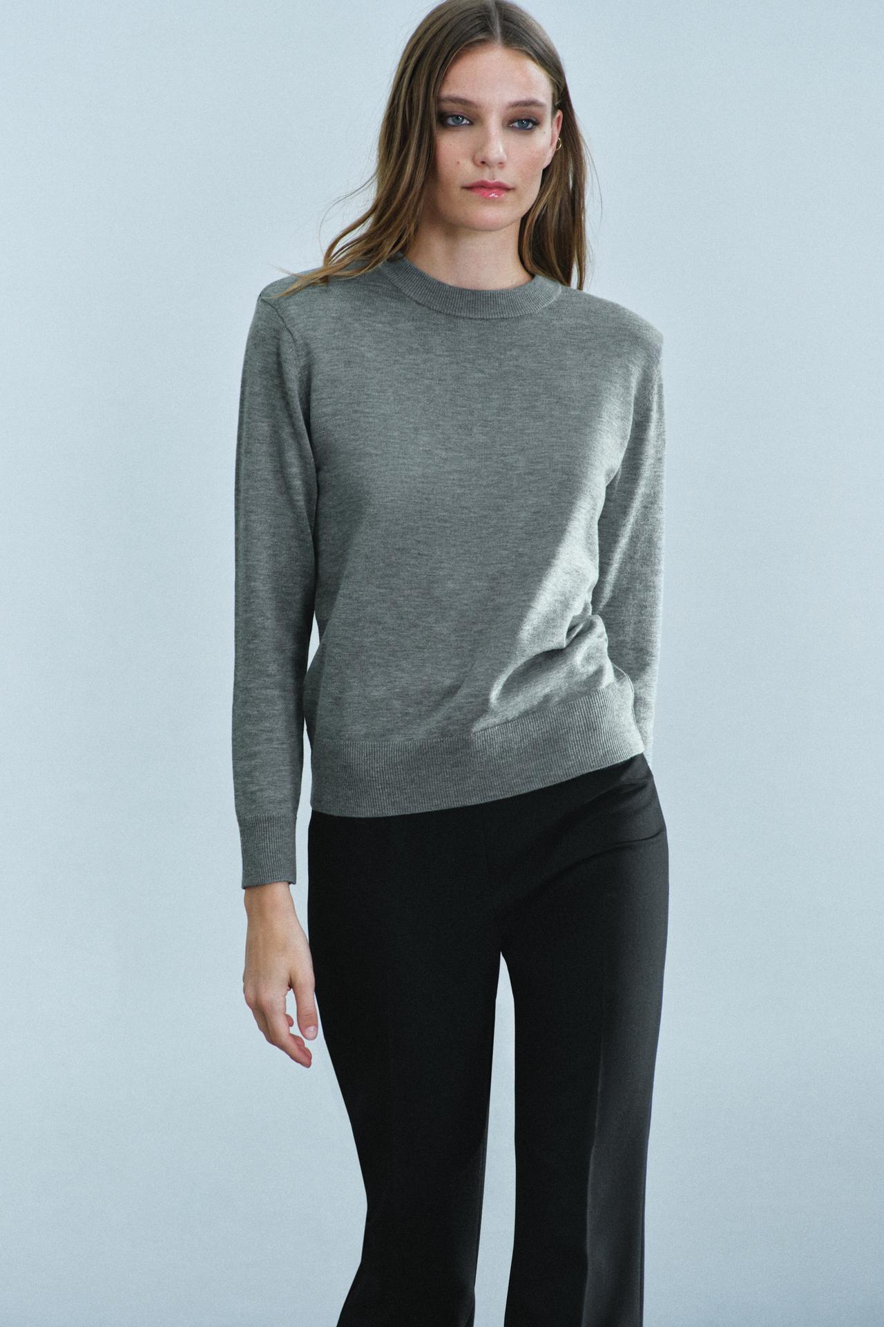 KNIT SWEATER WITH SHOULDER PADS — Gray