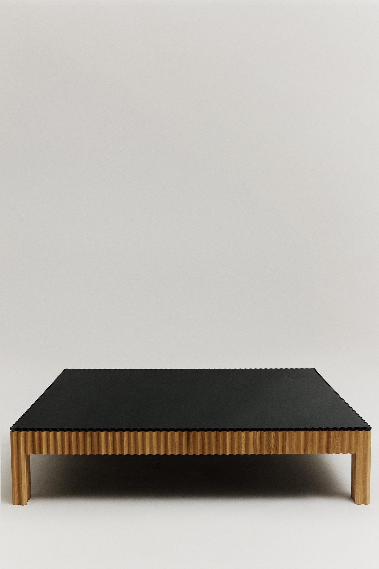 THE NAPE COFFEE TABLE — Black