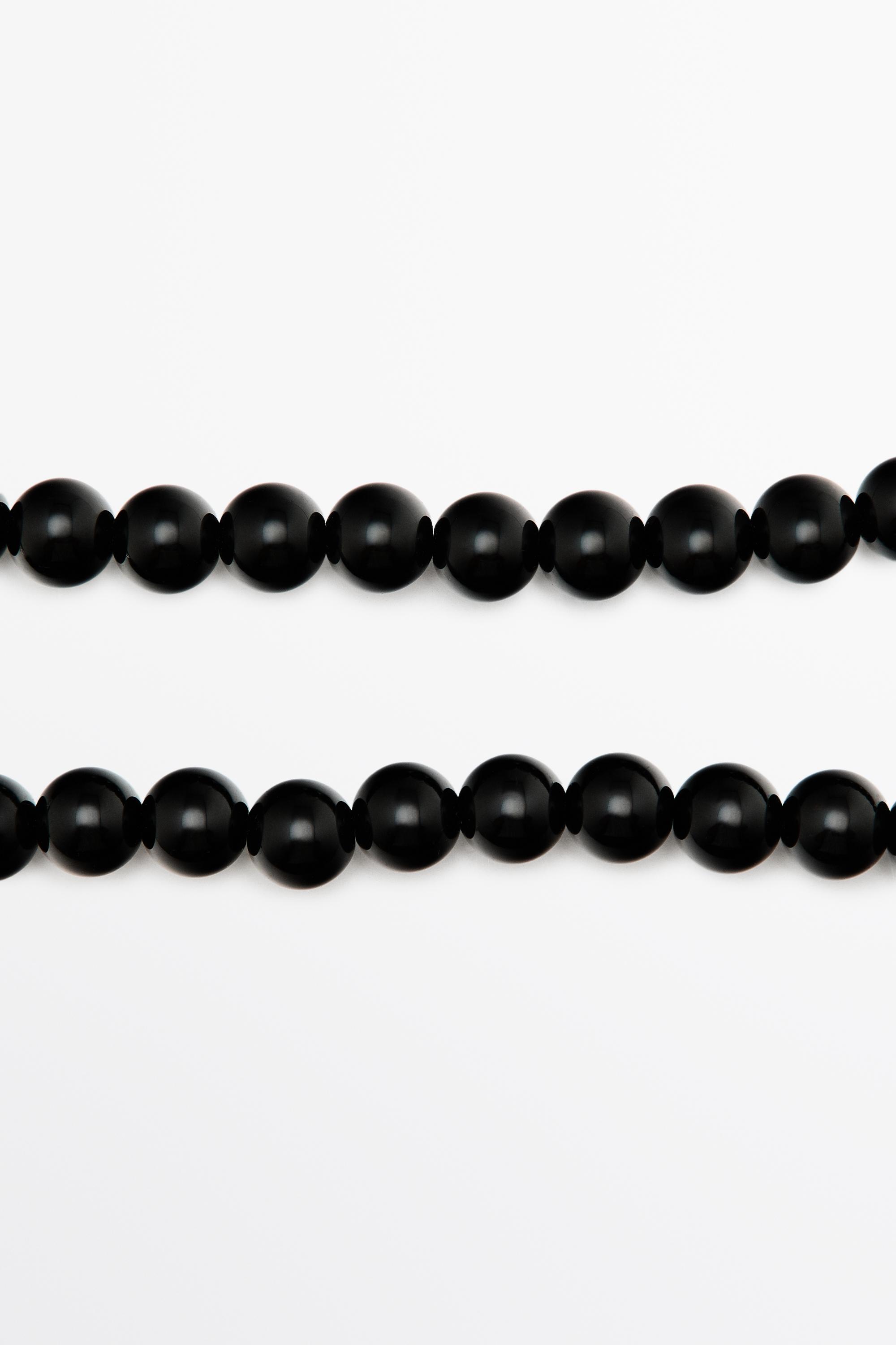 Glass bead necklace
