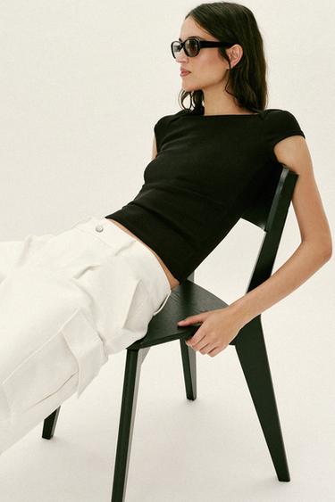 T-SHIRT ENCOLURE CARRÉE - Noir de Zara - Image 4