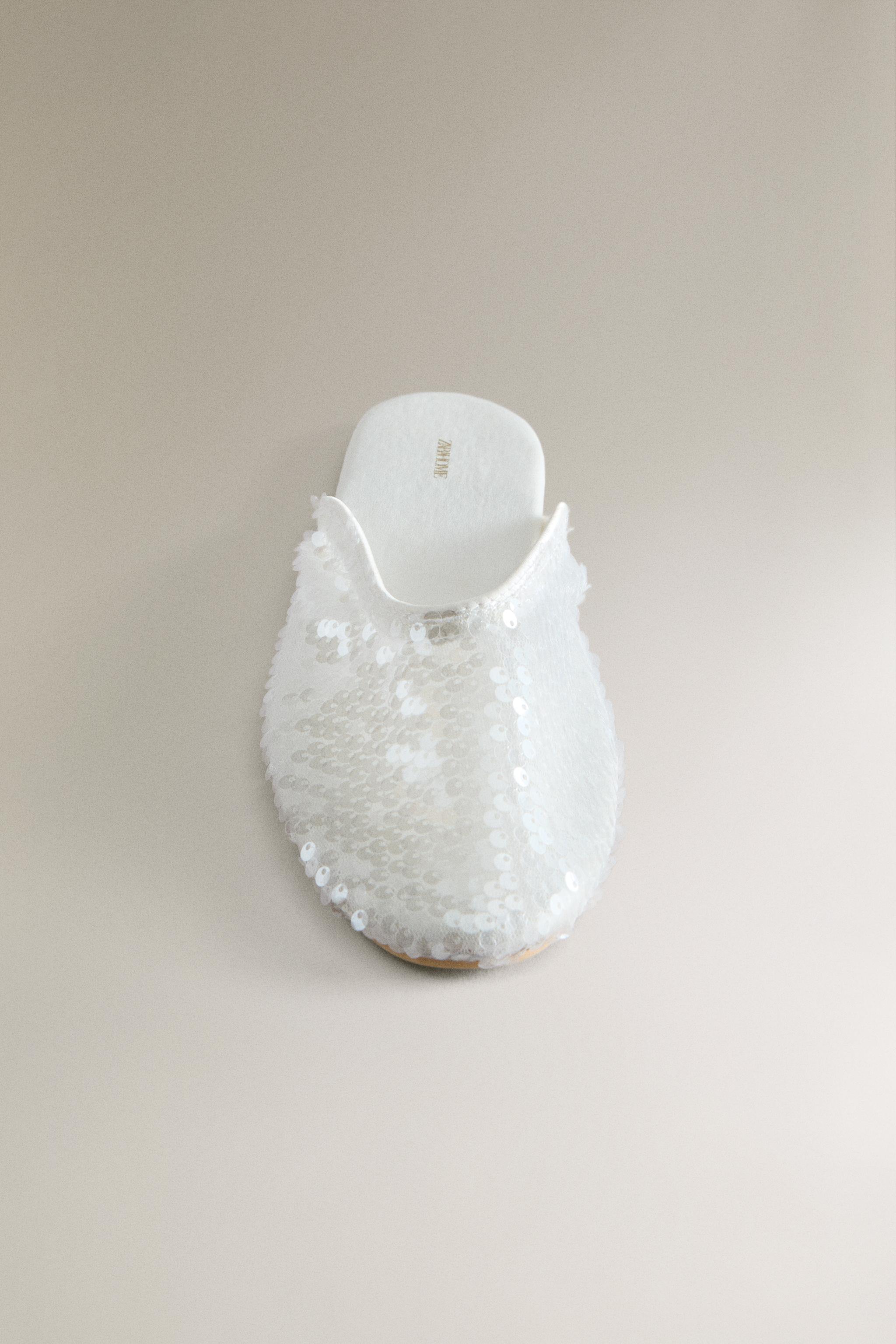 CHAUSSONS OUVERTS À L’ARRIÈRE PAILLETTES