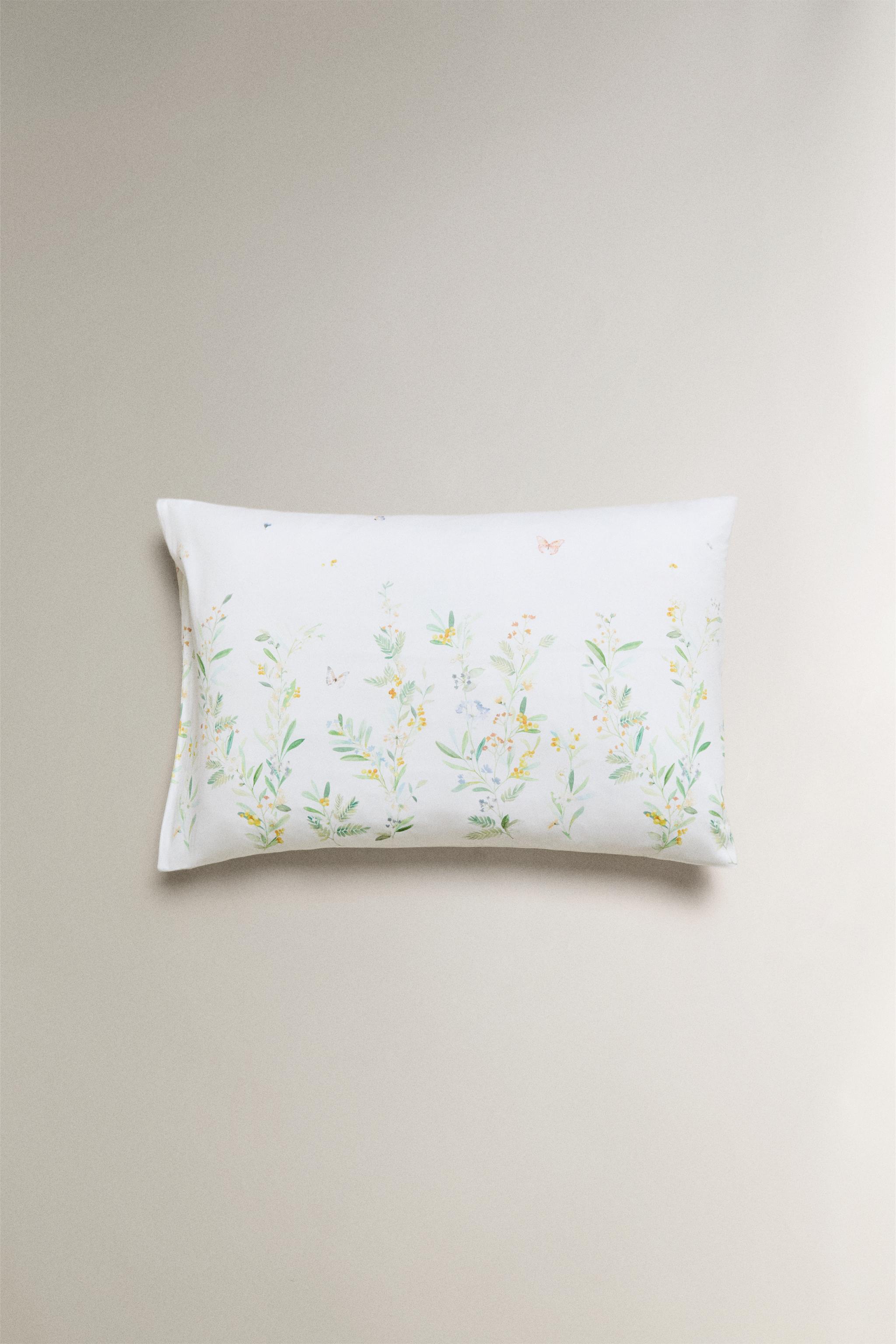 TAIE D’OREILLER SATIN FEUILLES ET FLEURS