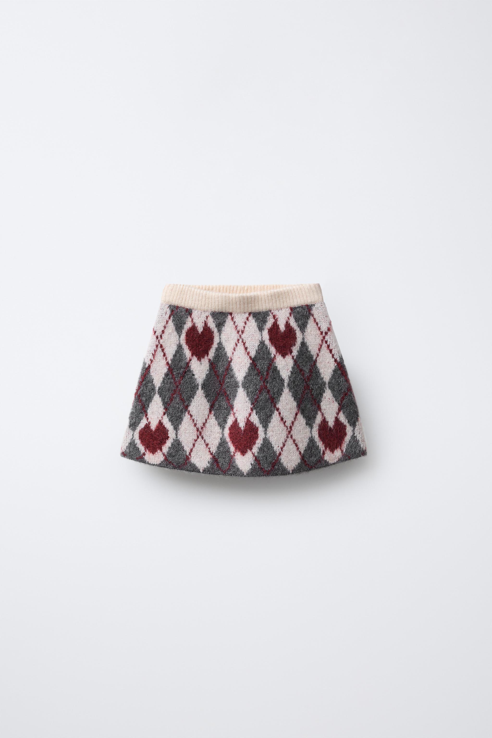 KNIT DIAMOND AND HEART SKIRT