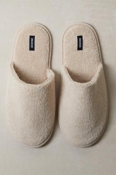 CHAUSSONS SERVIETTE DE BAIN - Marron sable de Zara