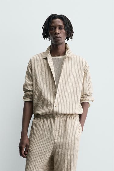 CAMISA FLUIDA RAYAS EFECTO ARRUGADO - Crudo de Zara