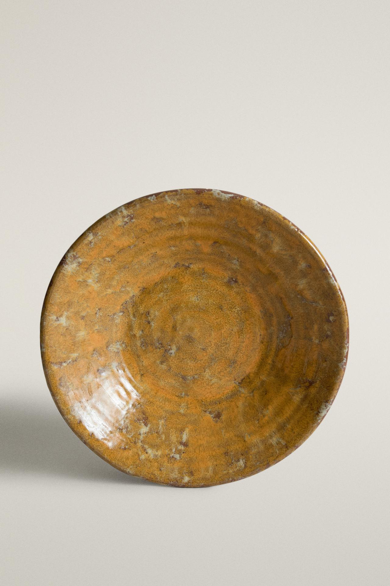LARGE TERRACOTTA SERVING DISH — Mustard
