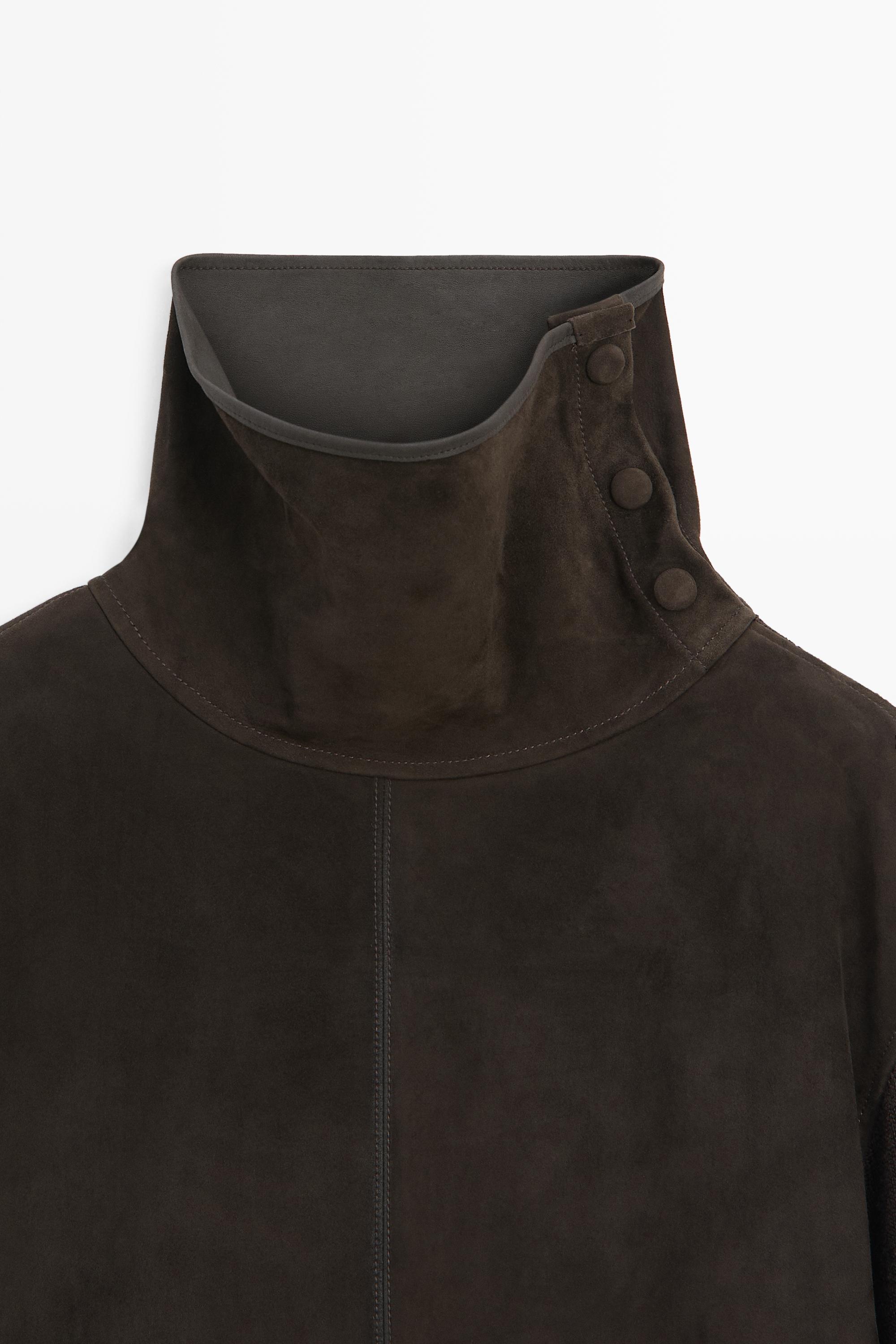 Combined high neck suede oversize blouse