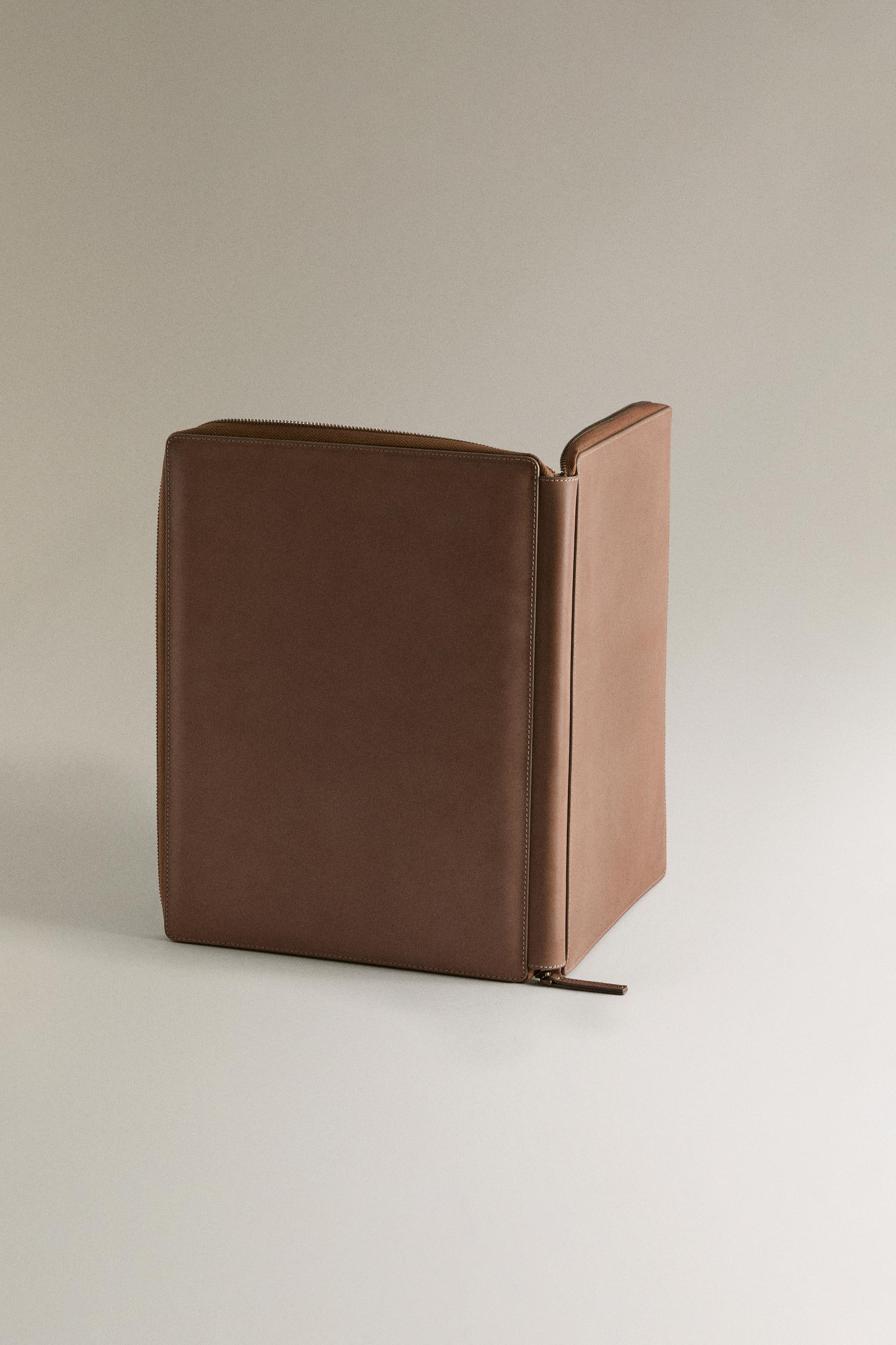 HOUSSE CUIR