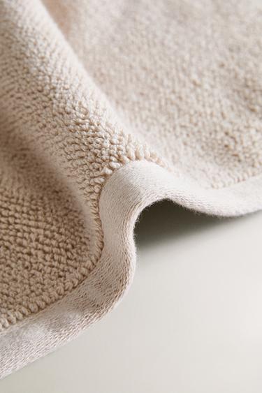 RICE STITCH COTTON BATH TOWEL - Beige by Zara