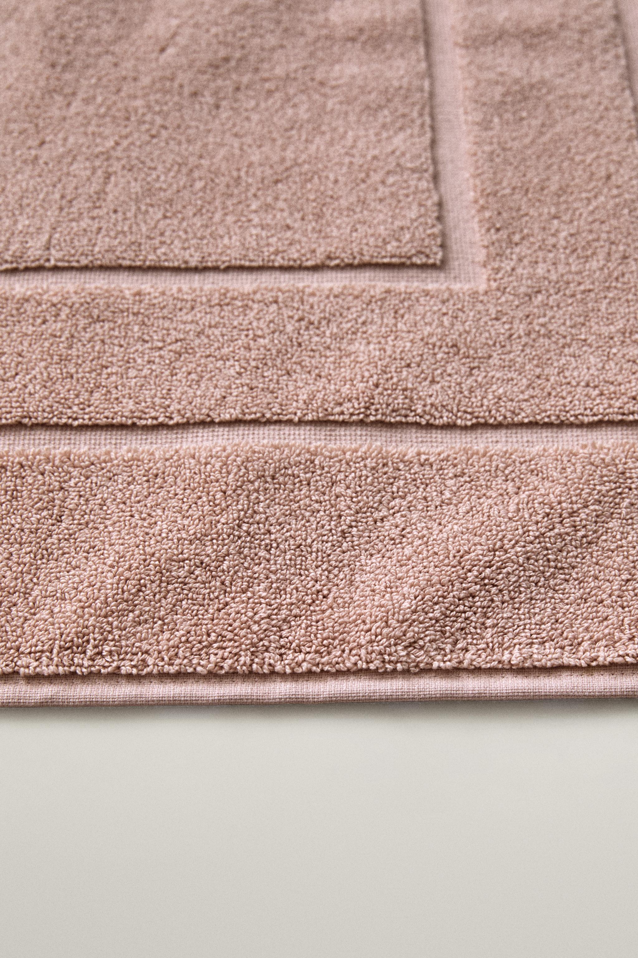 COTTON BATH MAT — Pale pink