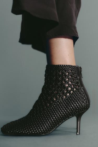 BOTTINES À TALONS TRESSÉES - Marron de Zara - Image 1