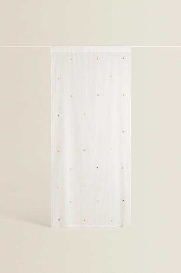 LOW OPACITY TASSEL CURTAIN