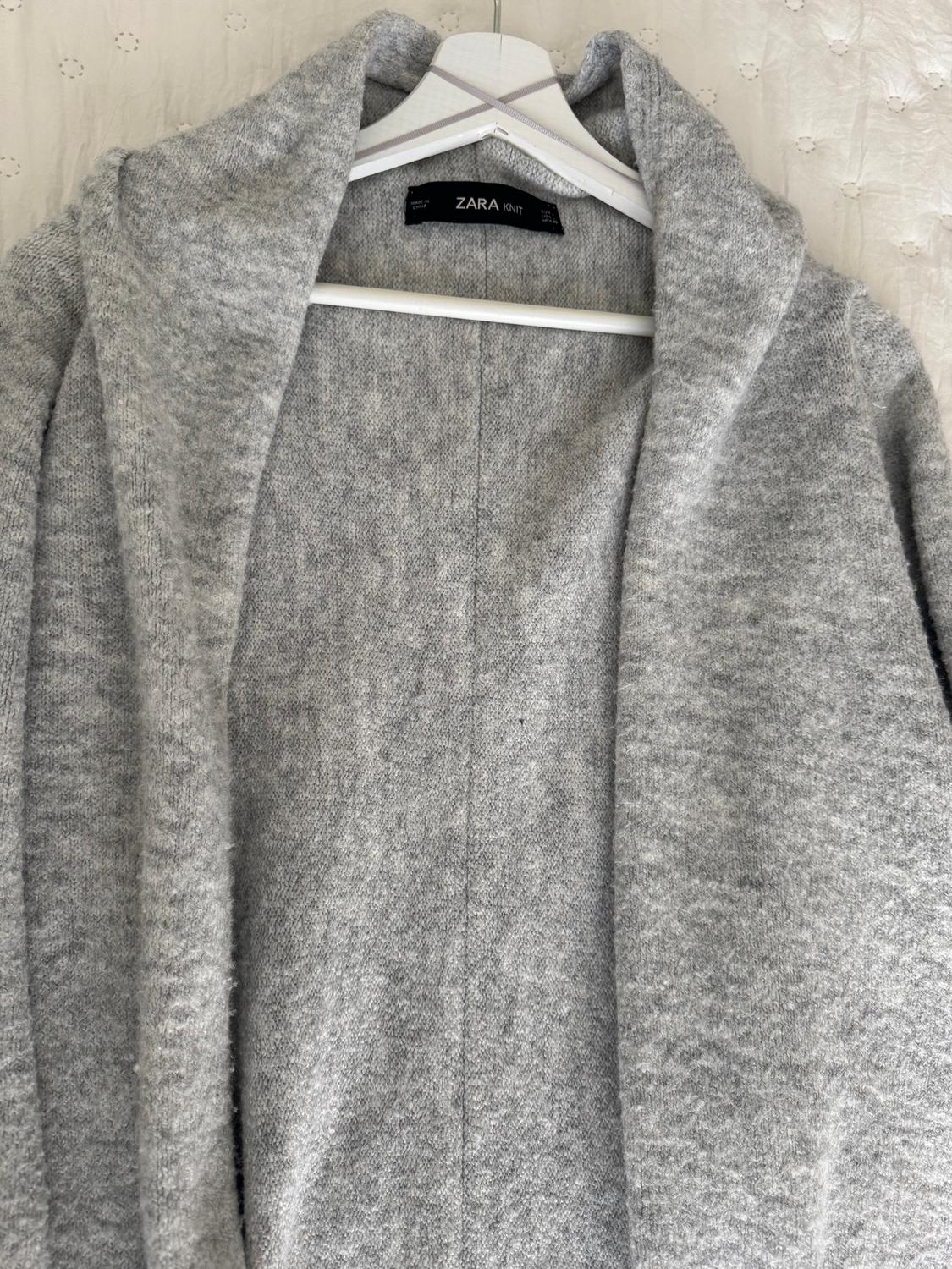 SOFT-FEEL POINTED CARDIGAN - Image 3