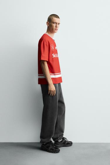 T-SHIRT IMPRIMÉS FOOT RÉTRO - Rouge de Zara - Image 3