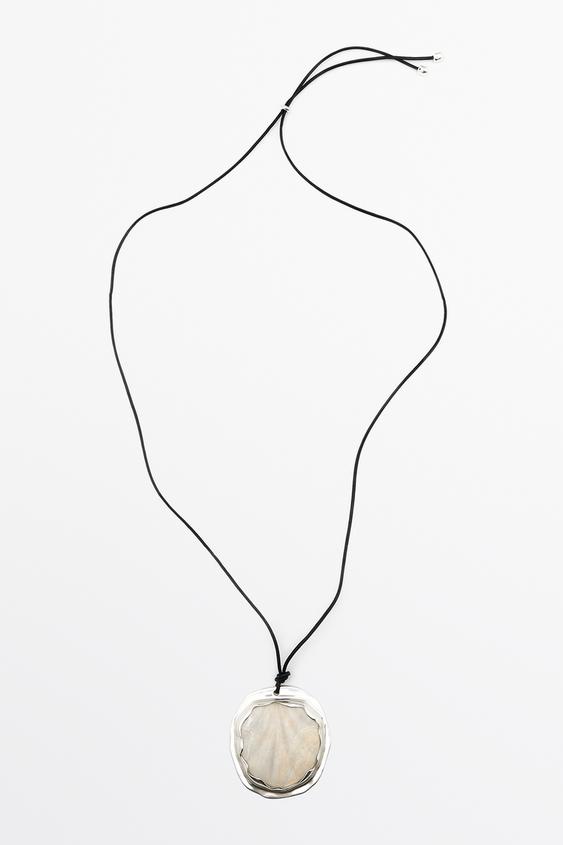 Shell and stone pendant necklace from Zara - $100