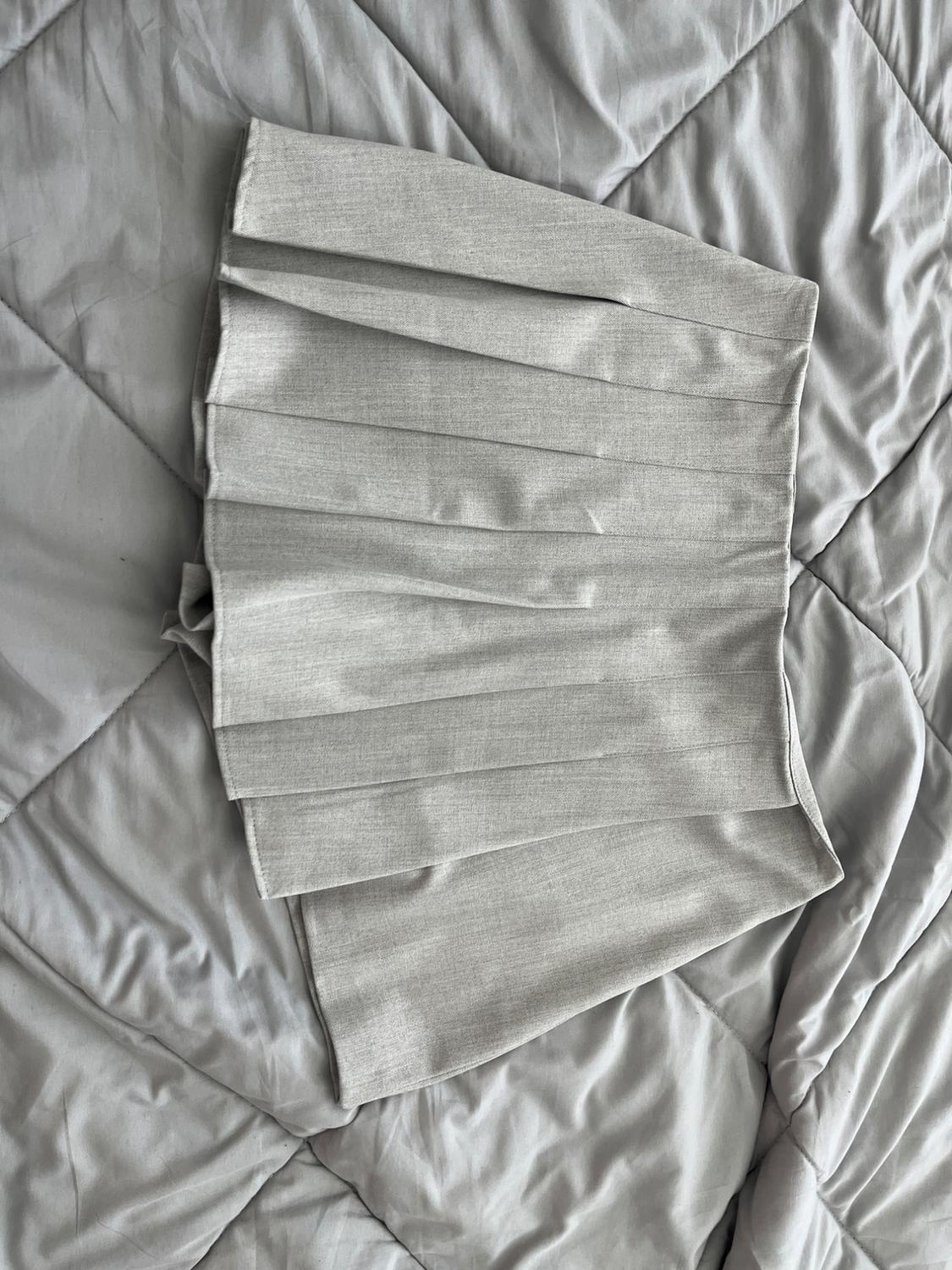 PLEATED SKORT