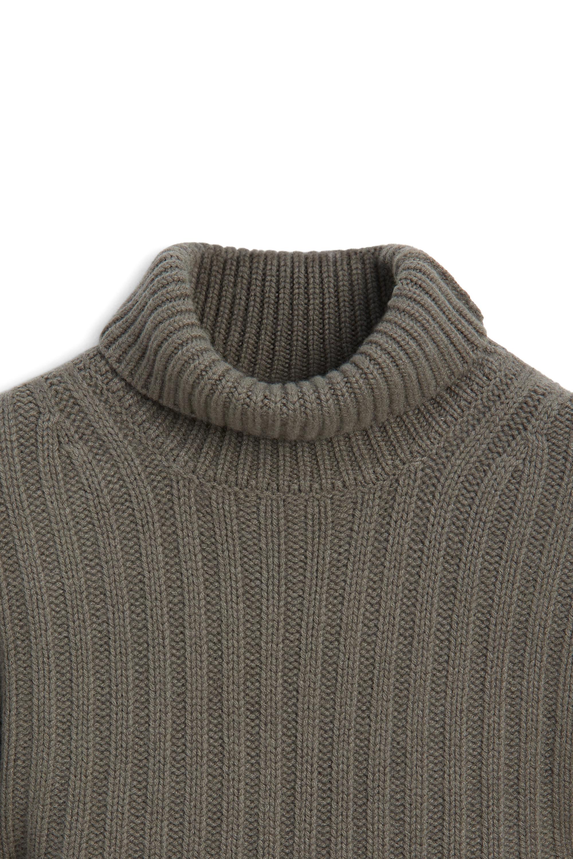Cashmere wool ribbed knit sweater - LIMITED EDITION