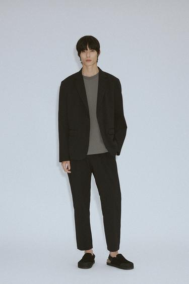 PLEATED SEERSUCKER TROUSERS - Black by Zara