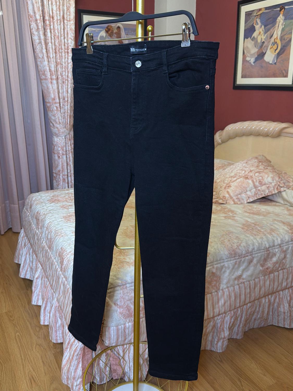 MID-RISE SCULPT TRF JEANS - Image 2