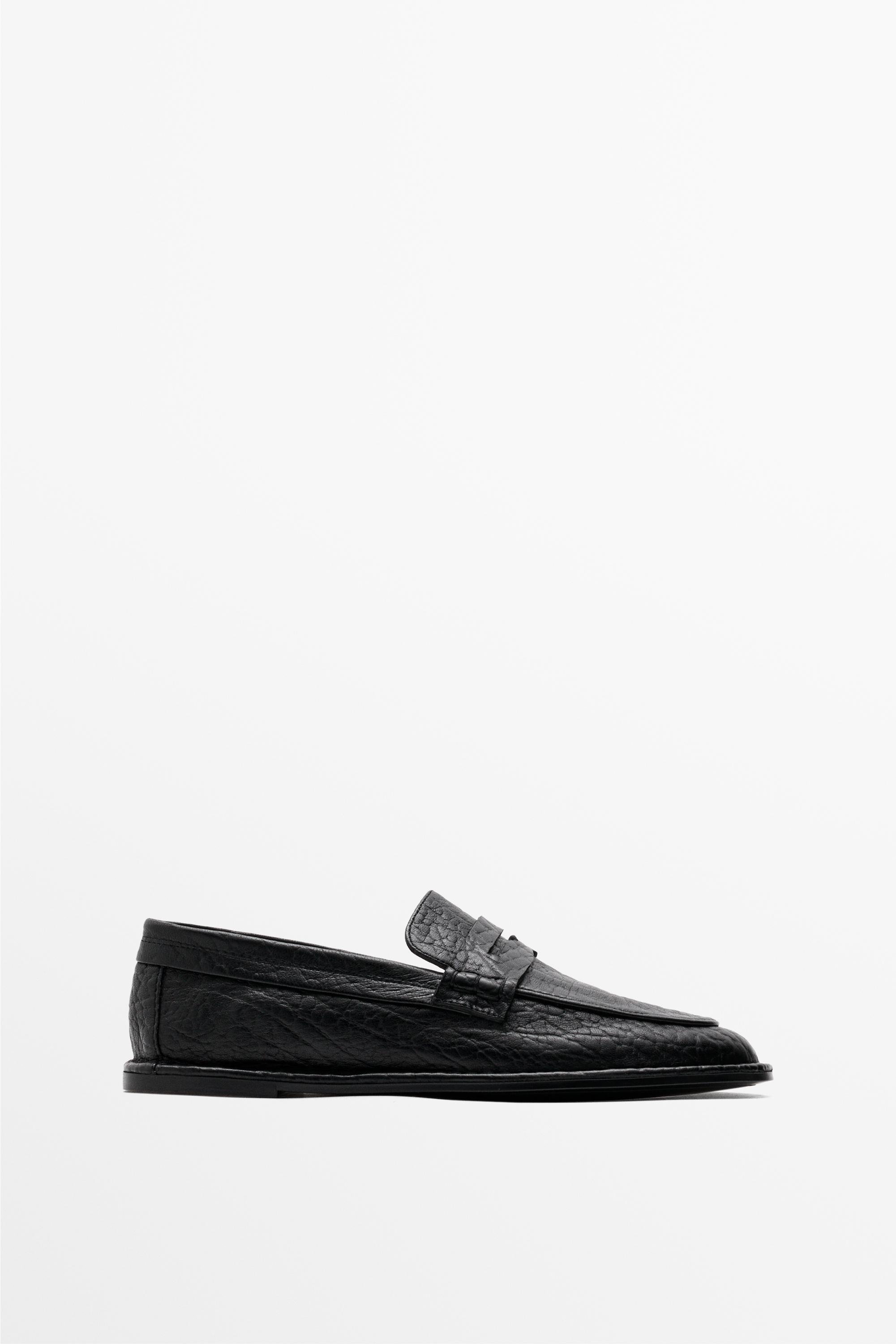 Soft leather loafer — Black