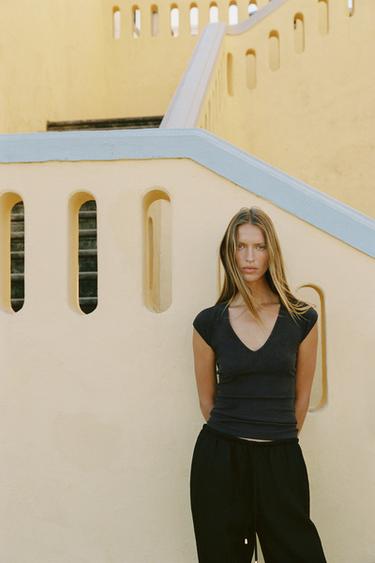 Zara V-NECK T-SHIRT - Charcoal