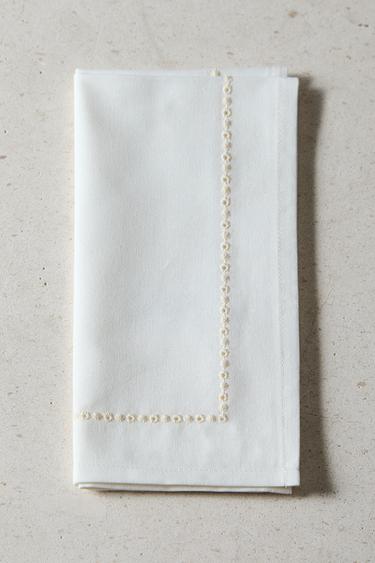 SET OF EMBROIDERED LINEN COCKTAIL NAPKINS - Ecru by Zara