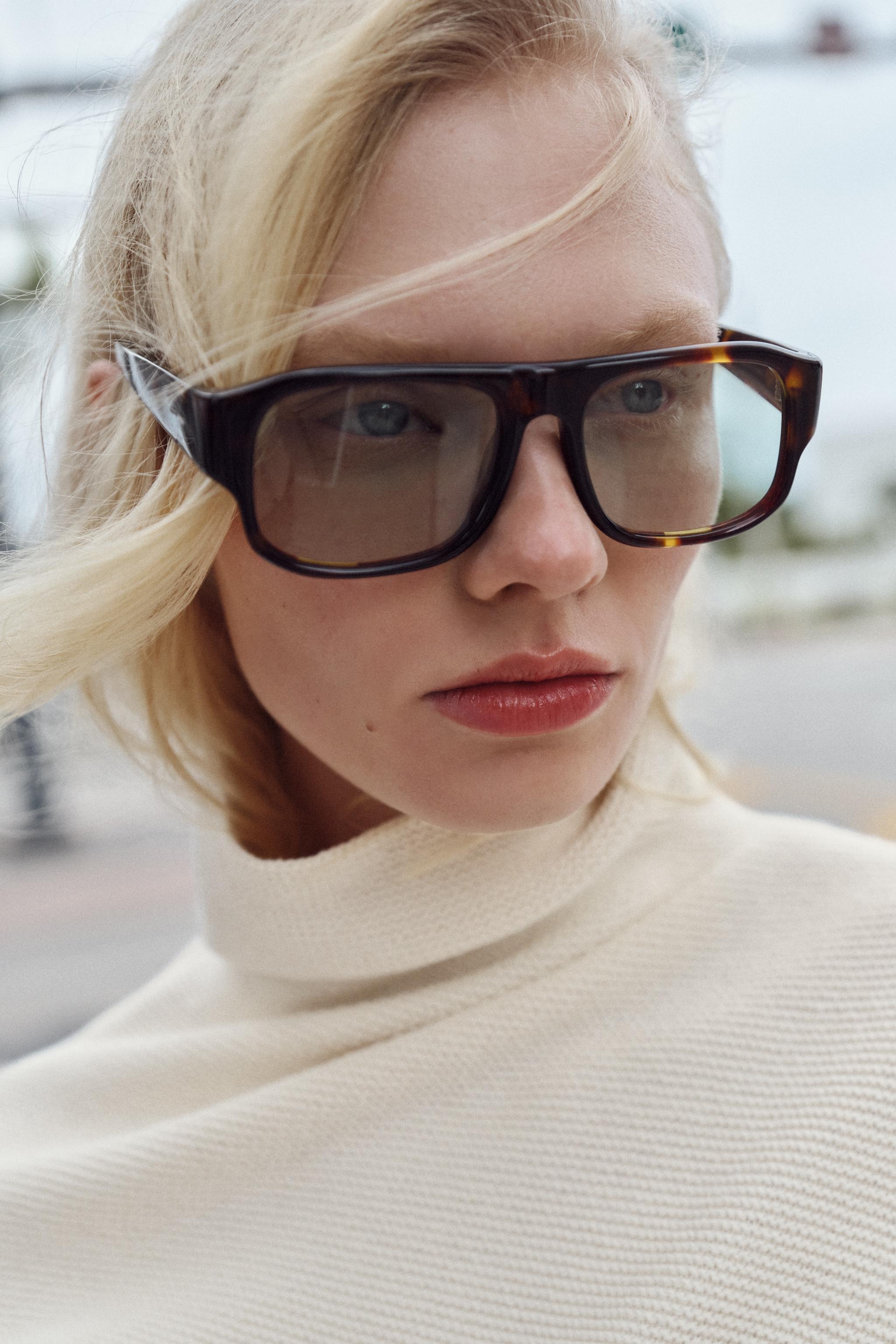 ASYMMETRIC KNIT JUMPER