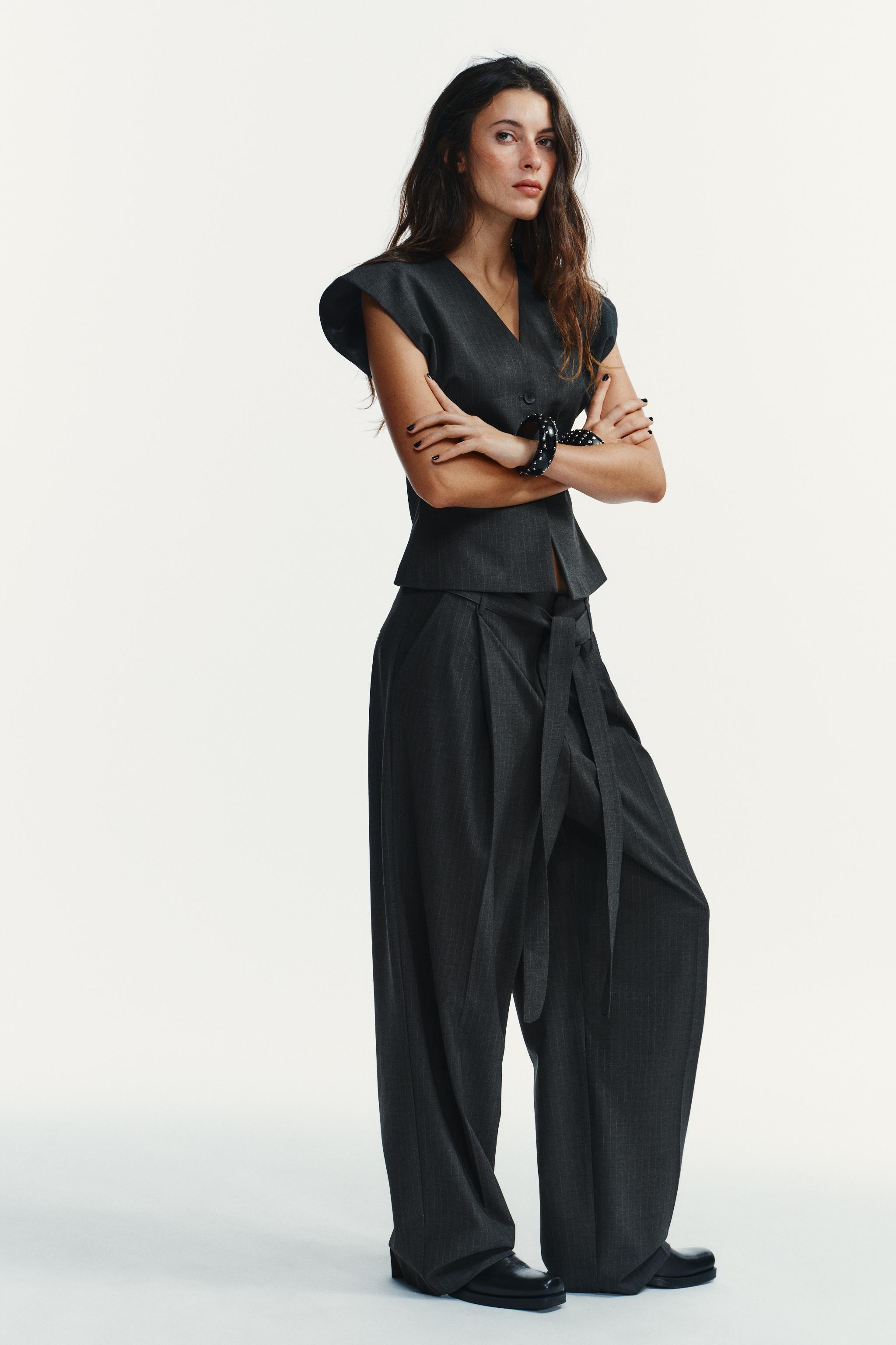 ストライプ柄ベスト - ダーク グレー | ZARA Japan / 日本