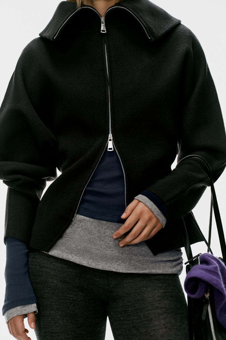 Chaqueta punto cuello subido